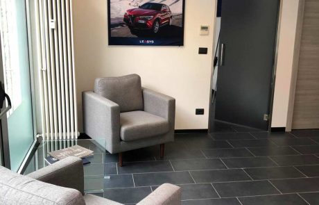 club-rent-ufficio-interno-entrata